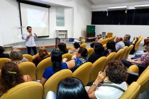 galeria: Lacen-PA realiza palestra sobre acidente com perfurocortante