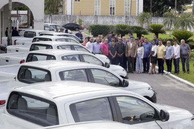 galeria: Governo entrega veículos para onze municípios do Pará