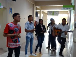 galeria: Voluntários celebram a Páscoa com os pacientes do Hospital Galileu