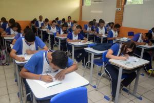 notícia: Alunos têm até a próxima sexta (22) para rematrícula na rede estadual