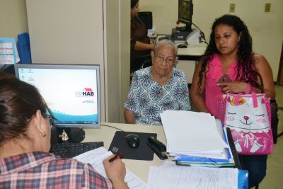 galeria: Governo vai liberar Cheque Moradia para idosa de 90 anos que perdeu a casa após incêndio