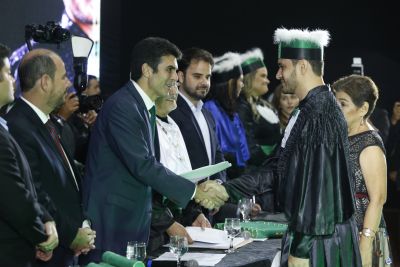 notícia: Uepa forma os primeiros 17 médicos no campus Marabá