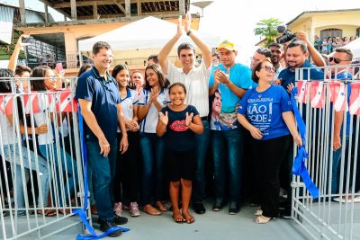 galeria: Caravana entrega escola em Porto de Moz e anuncia 16 km de asfalto