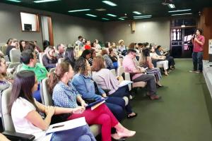 notícia: Janeiro Roxo: Hemopa debate diagnóstico da hanseníase
