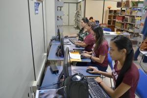 notícia: Biblioteca leva para a comunidade projetos sociais e informações sobre o trânsito