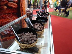 notícia: Polo Joalheiro terá mini edição do Festival de Chocolates Flores e Joias da Amazônia