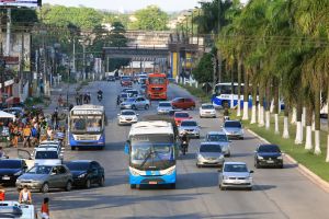 notícia: Veículos com placas de finais 44, 54 e 64 devem ser licenciados até sexta (24)