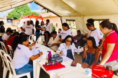 notícia: Familiares de detentos mortos recebem assistência do Estado
