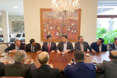 notícia: Presidente do Senado garante defender estados e municípios na reforma da Previdência