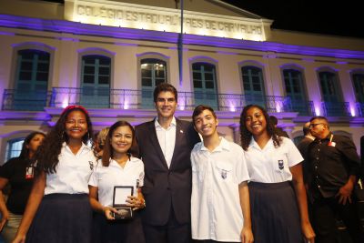 notícia: Colégio Paes de Carvalho é reinaugurado após dois anos em reforma