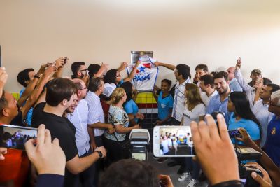 notícia: Governo entrega escola reformada e ampliada em Breves