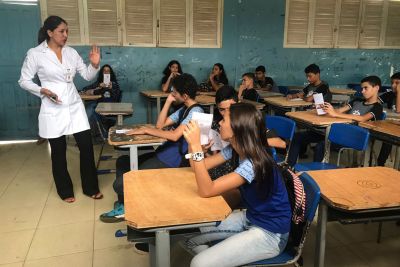 notícia: Unacon vai até a comunidade alertar sobre os riscos do tabagismo