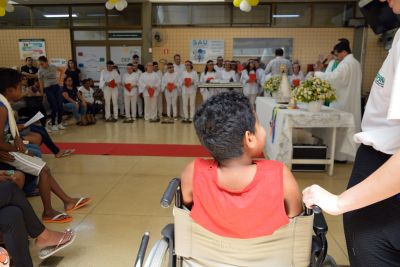 notícia: Hospital Metropolitano recebe imagem peregrina de Nossa Senhora de Nazaré
