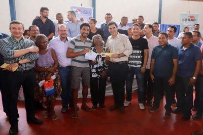 notícia: Moradores atingidos por inundações em São Domingos do Capim recebem benefícios do Estado