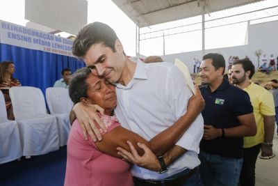 notícia: Entrega de 11 títulos de propriedade beneficia agricultores familiares