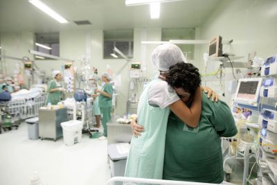 galeria: Médicos humanizam a profissão e exercem amor ao próximo no Hospital Gaspar Viana