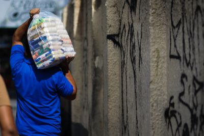 notícia: Sead finaliza entrega de quase 3ton de alimentos oriundas de doação de servidores