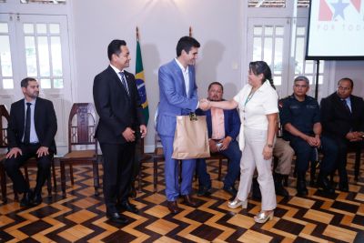 notícia: Servidores do Iterpa recebem equipamentos de segurança e uniformes