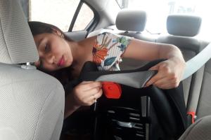 notícia: Detran orienta sobre o transporte adequado de crianças nos carros