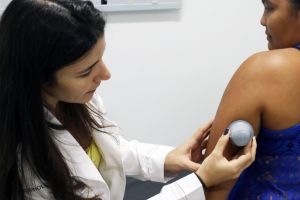 notícia: Hospital alerta a população sobre prevenção à hipertensão