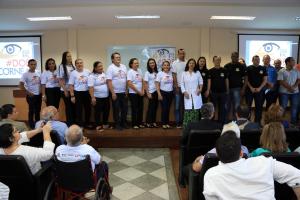 galeria: 	Mãe de vítima de acidente aéreo dá exemplo de solidariedade