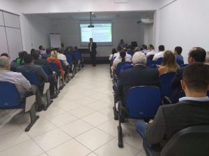 notícia: Governo quer desburocratizar atividade das micros e pequenas empresas