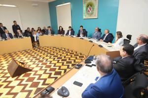 notícia: Governo estuda novos modelos de gestão prisional para o Pará