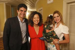 galeria: Lançamento de animação com Da Paz ao fundo leva crianças e adultos ao Theatro