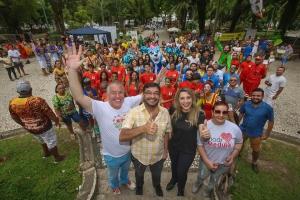 notícia: Quase 600 pessoas comparecem durante abertura de campanha de Carnaval