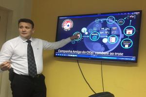 galeria: Projeto "Amigo do Ciop" é criado para ajudar a combater trotes