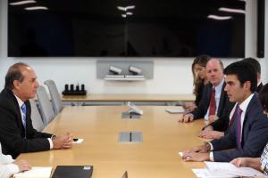 notícia: Em Brasília, governador discute melhorias na educação paraense