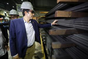 notícia: Governo reafirma compromisso com desenvolvimento local durante encontro