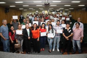 notícia: Escola de Governança do Pará certifica 114 servidores em cerimônia