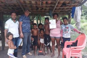 notícia: Emater entrega Cadastro Ambiental Rural para extrativistas de açaí 