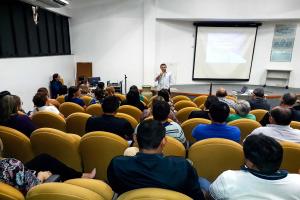 notícia: Palestra capacita profissionais para a prevenção de acidentes