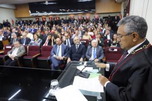 notícia: Novo presidente e corregedora do TRE-PA são empossados, em Belém