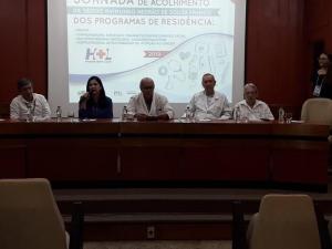 galeria: Ophir Loyola recebe novos residentes