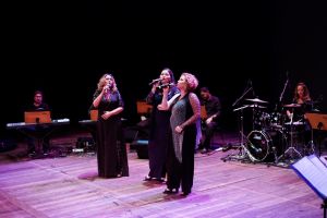 notícia: 'Cantiga de Mãe' apresenta repertório cheio de emoção no Da Paz