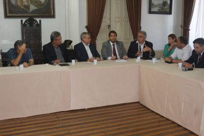 notícia: Estado participa da 1ª reunião sobre destinação de resíduos após decisão judicial