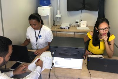 notícia: Unidade móvel da Cosanpa atende moradores da Marambaia, em Belém