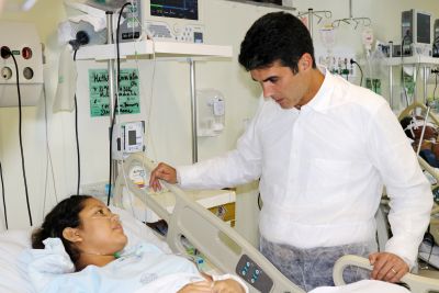 notícia: PM baleada durante assalto recebe alta da UTI na Santa Casa