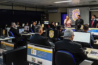 notícia: Curso sobre Inteligência Cibernética capacita agentes da área de segurança