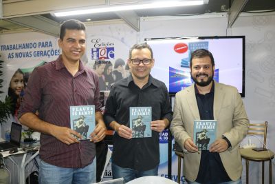 notícia: “Flauta de Bambu” é lançado pela Imprensa Oficial 