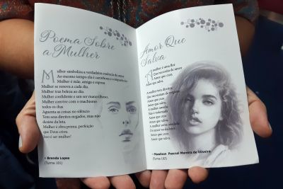 notícia: Alunos do Maroja Neto lançam coletânea de poemas "Mulher: amor, poesia e luta"
