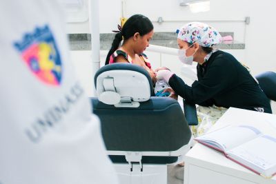 notícia: Projeto Mãe, da ParáPaz promove primeira consulta dentária a bebês 