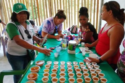 notícia: Agricultoras de Mosqueiro participam de oficinas de higiene e limpeza