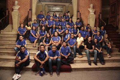 notícia: Turma da Educação de Jovens e Adultos vai ao Theatro da Paz e assiste ao ensaio geral