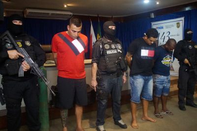 notícia: Polícia prende três acusados de furto a uma agência bancária em Benevides