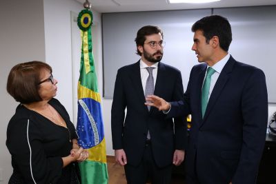 notícia: Estado e União vão unir esforços para reconstruir a rede pública de educação