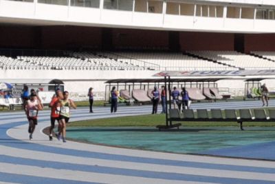 notícia: Competição de Atletismo atrai centenas de pessoas ao Mangueirão